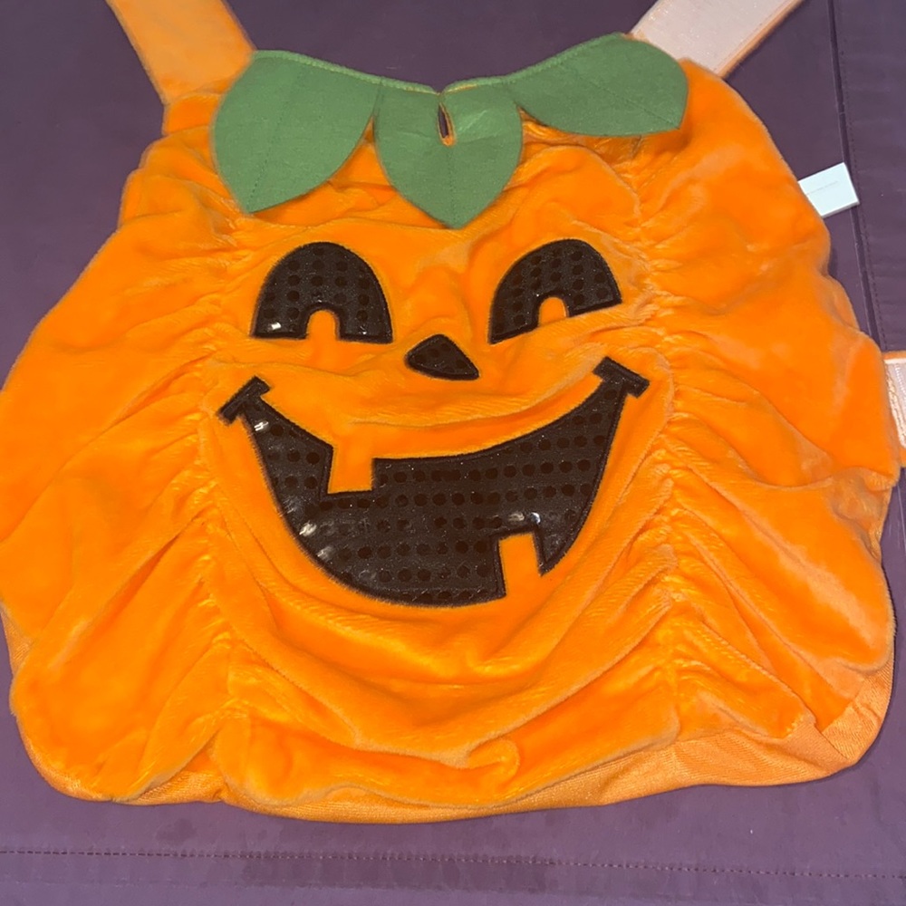 Very. Ute Smiling Pumpkin costume